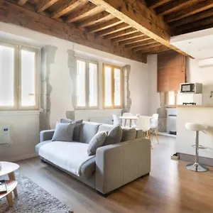  Appartamento Au Coeur De La Vieille